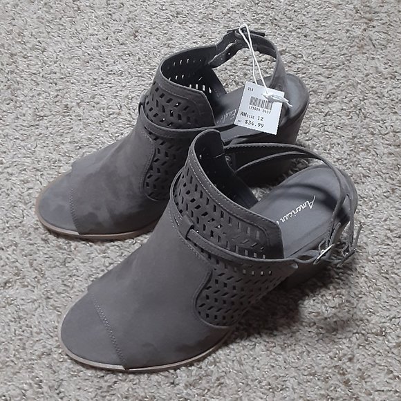 Women's American Eagle Faux Suede Look Shoes Size US 12. NWT. - Picture 2 of 7